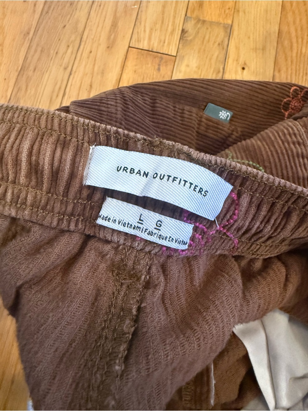 Urban Outfitters Brown Corduroy jeans with Embroidered Flowers #794 - Picture 6 of 7
